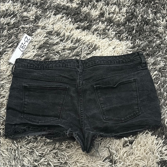 Universal Thread Black Jean Shorts Cut-Off Style - Picture 3 of 6